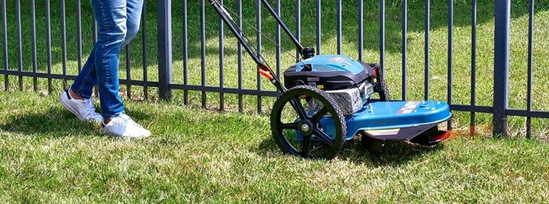 Brush Cutter vs. String Trimmer: What’s the Difference?