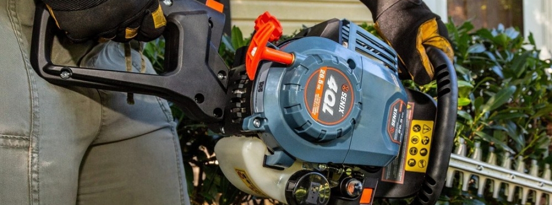 When and How to Use a Hedge Trimmer